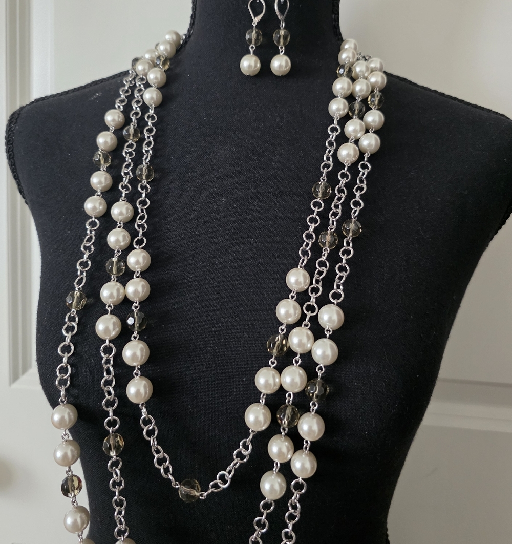 Layerd Silver Tone Chain Immitatipn Pearl Necklace 21" With Earrings NIB  Chic - Picture 2 of 7